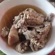 เมนูของร้าน ขนมจีนป้าดา เจ้าเก่าหลังนารีรัตน์ ประตูชัย