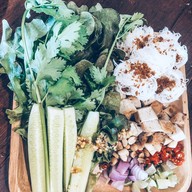 Tin Cafe หงาว