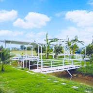 บรรยากาศ White House Cafe' Chainat