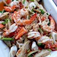 🥬🧄กระเพราเสี่ยงตาย🧄🥬