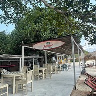 Love Island Cafe