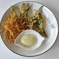 เมนูของร้าน ฮักกัญ บ้านช้าง