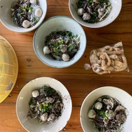 ก๋วยเตี๋ยวเรือแพเพ็ญ