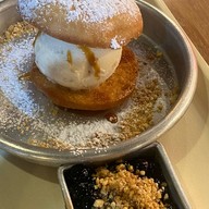 เมนูของร้าน ถ้วยถังไอติม บรรทัดทอง