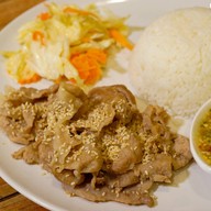 เมนูของร้าน LA-DA kitchen  ลดา คิทเช้น