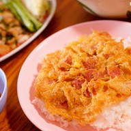 เมนูของร้าน โชครุ่งโรจน์ ( อาหารตามสั่ง )