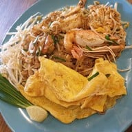 เมนูของร้าน ผัดไทยหอนาฬิกาเชียงราย