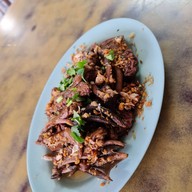 เมนูของร้าน ก๋วยเตี๋ยวเป็ดตุ๋น ร้านธรรมดา มาบตาพุด