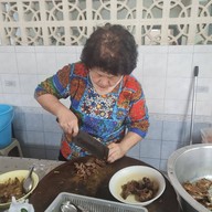 บรรยากาศ ก๋วยเตี๋ยวเป็ดตุ๋น ร้านธรรมดา มาบตาพุด
