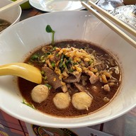 เมนูของร้าน 4ป เตี๋ยวน้ำตก