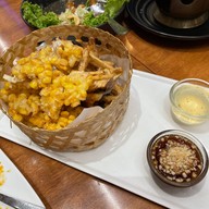 เมนูของร้าน กัลปพฤกษ์ Central World