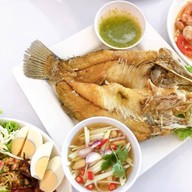 เดอะริช คาเฟ่