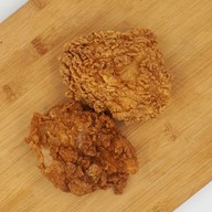 เกาะเชจู ไจแอนท์ส เกาะเชจู ไจแอนท์ส อยู่ตึกเดียวกับร้านไจแอนท์ส Go 
สาขาอยุธยา 
อยู่ตึกแถวริมถนน
หน้าหมู่บ้านกรุงศรีซิตี้
อยู่ระหว่างปาก ซอยซิตี้ 10 กับ ซอยซิตี้ 11 
จากปากซอย ซิตี้ 10 
ร้านจะอยู่ห้องที่  5 
ห้องเลขที่ 199/482