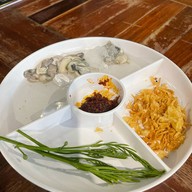 เมนูของร้าน ร้านป้าบุญล้อม -