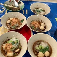 เมนูของร้าน ป.ประทีป ก๋วยเตี๋ยวเรือรสเด็ด พิษณุโลก สาขาพิษณุโลก