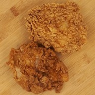 เกาะเชจู ไจแอนท์ส เกาะเชจู ไจแอนท์ส อยู่ตึกเดียวกับร้านไจแอนท์ส Go 
สาขาอยุธยา 
อยู่ตึกแถวริมถนน
หน้าหมู่บ้านกรุงศรีซิตี้
อยู่ระหว่างปาก ซอยซิตี้ 10 กับ ซอยซิตี้ 11 
จากปากซอย ซิตี้ 10 
ร้านจะอยู่ห้องที่  5 
ห้องเลขที่ 199/482