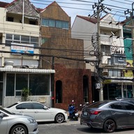 หน้าร้าน CANES Popup เมืองทองธานี