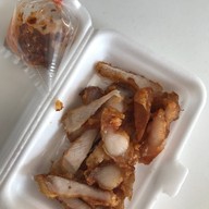 เมนูของร้าน ข้าวหมูทอด สูตรวังนพวงศ์ (ฟรี! น้ำพริกแซ่บๆ)  @สาขาหลังอิมพีเรียลเวิลสำโรง สาขาหลังอิมพีเรียล