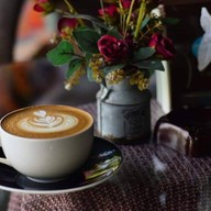 กาแฟราชดำเนิน/คุโมะชา