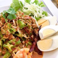 เดอะริช คาเฟ่