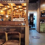 MAGURO Sushi เอสพลานาด รัชดาภิเษก