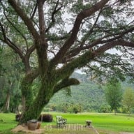 สนามกอล์ฟภาณุรังษี