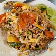 เมนูของร้าน ข้าวคลุกกะปิชุนเซ้ง(ป้าค่อม) ข้าวคลุกกะปิชุนเซ้ง(ป้าค่อม)
