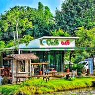 บรรยากาศ Cafe ริมบัว กาญจนบุรี