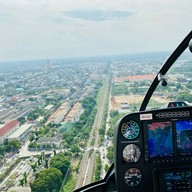 บรรยากาศ Solaire Heliluck Aviation