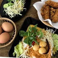 แม่นิด ขนมจีนน้ำยาโคราช