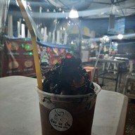 น้ำปั่น ร้านจ้องจะปั่น (ผลไม้สดตามฤดูกาล) ขนมปังปิ้ง สามแยกเขื่อนปราณบุรี