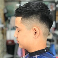 สถานีทำหล่อ Zammy Barber Shop ใกล้ 7-11 หม่านิก ตรงข้ามโรงเรียนบ้านม่าหนิก