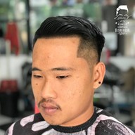 สถานีทำหล่อ Zammy Barber Shop ใกล้ 7-11 หม่านิก ตรงข้ามโรงเรียนบ้านม่าหนิก