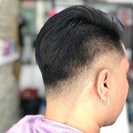 สถานีทำหล่อ Zammy Barber Shop ใกล้ 7-11 หม่านิก ตรงข้ามโรงเรียนบ้านม่าหนิก