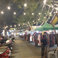 บรรยากาศ กาดรินคำ