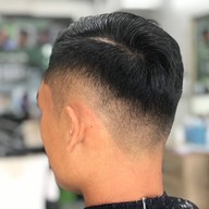 สถานีทำหล่อ Zammy Barber Shop ใกล้ 7-11 หม่านิก ตรงข้ามโรงเรียนบ้านม่าหนิก
