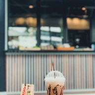 บรรยากาศ TWENTY EIGHT Coffee & Other Things