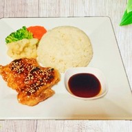 Mr.Q Food & Service.