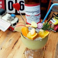 หลุมเงิน คาเฟ่