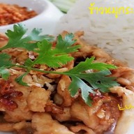 ข้าวกล่อง ริมนา  (ร้านนี้มีเส้น)