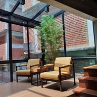 บรรยากาศ Moods Cafe ถนนอิสรภาพ