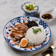 เมนูของร้าน ขาหมูกระทะทอง(ต้มถั่ว)  อ่อนนุช