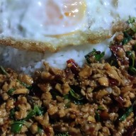 กระเพราพริกแห้ง พฤกษา 20