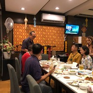 ประตูเมือง