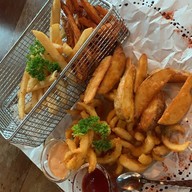 The Salares Coffee Bar & Bistro