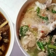 ร้านอาหารเหนือ เคหะร่มเกล้า 1