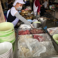 เมนูของร้าน เนื้อตุ๋นท่าน้ำสาธุประดิษฐ์ ยานนาวา (Yan Nawa)