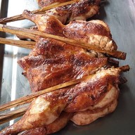 ไก่ย่างลุงธง อาหารอิสาน