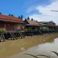 บ้านแม่อารมย์