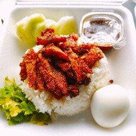 ข้าวหน้าหมูย่างถ่านไฟลุก